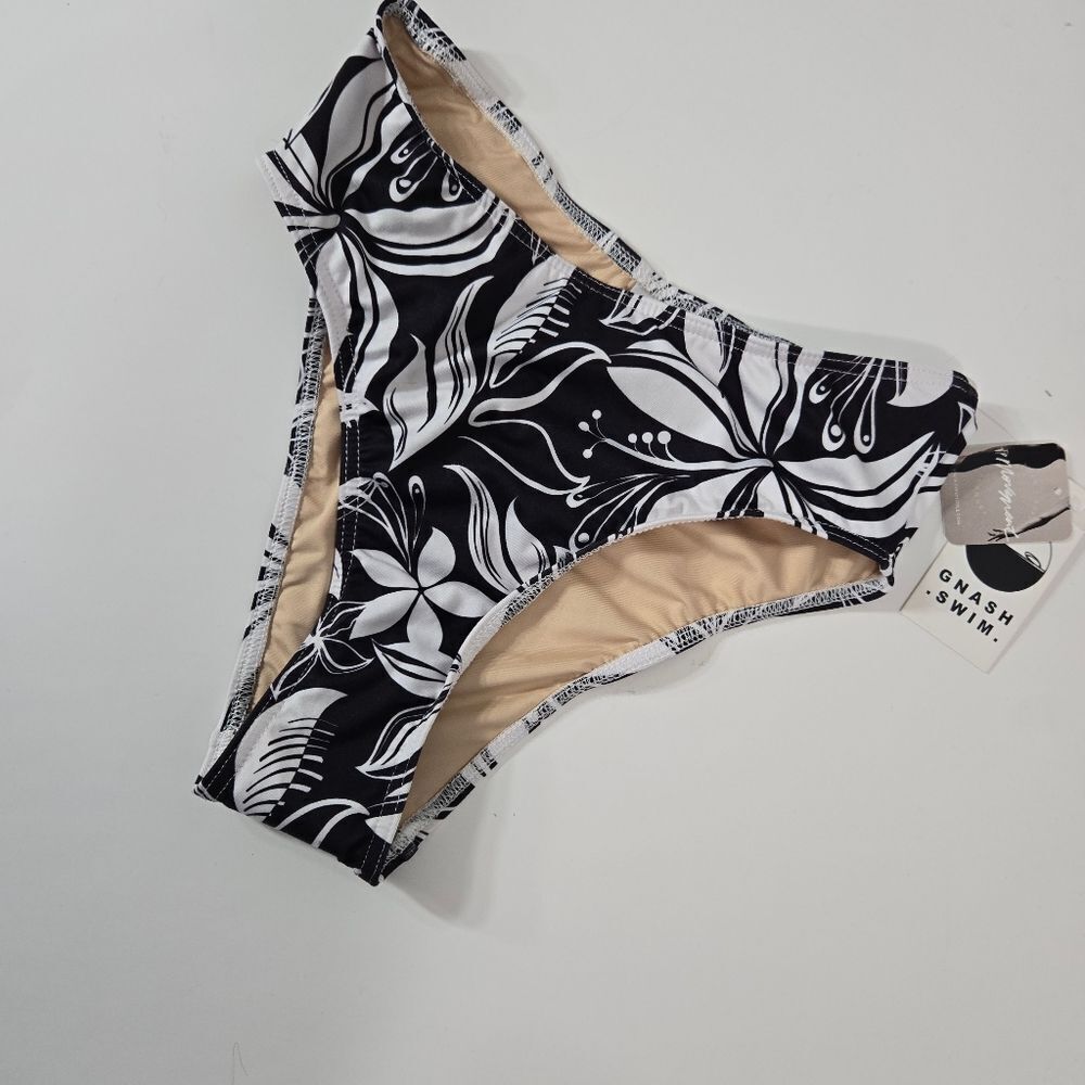 NWT Gnash swim bikini bottoms